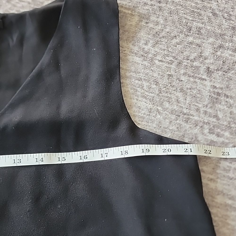 🍍 Ann Taylor- Tank - Picture 3 of 5
